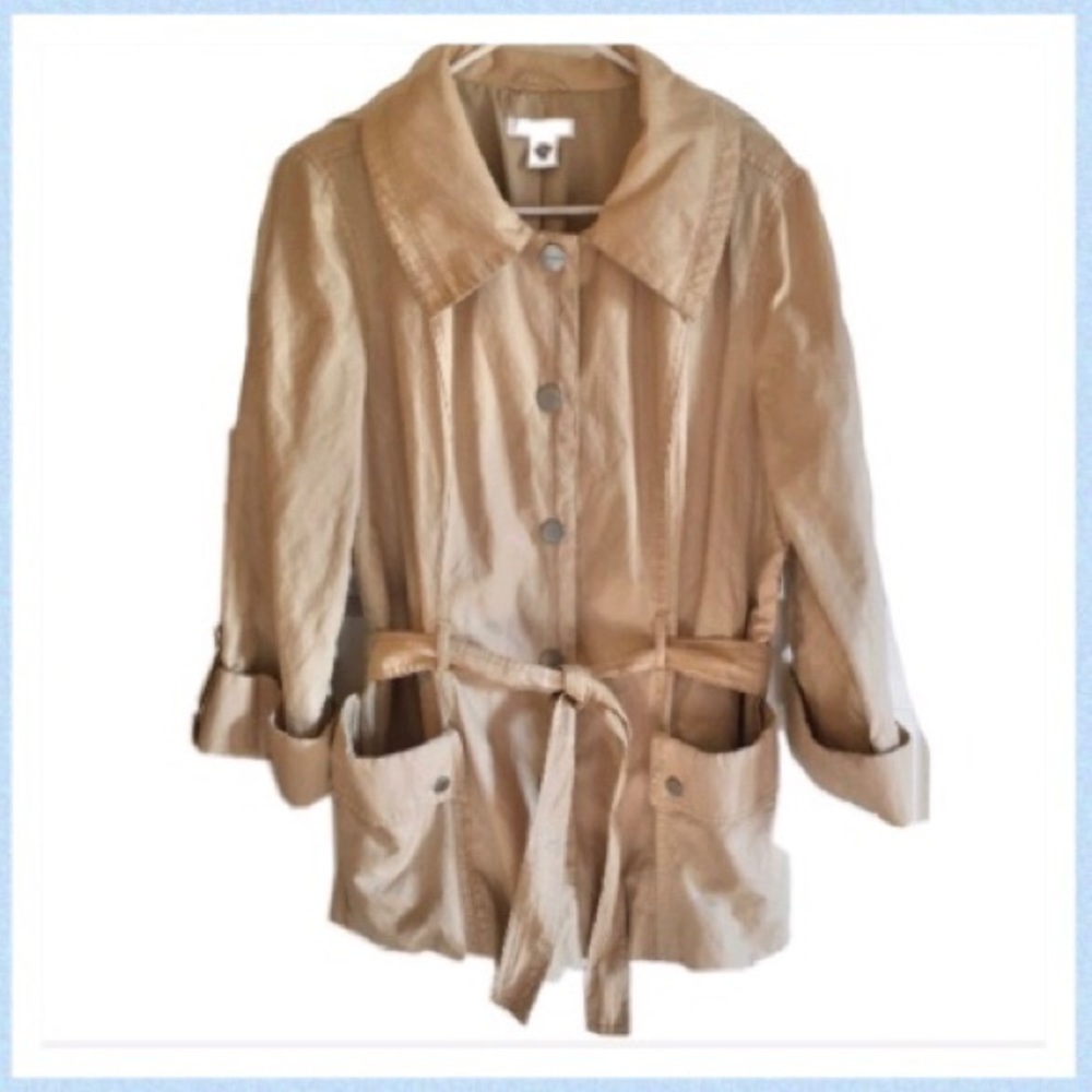 🎒 BTS SALE 📚 Liz Claiborne Light Tan Mid Length Coat